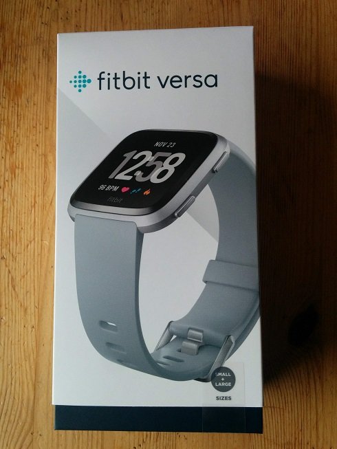 Fitbit Versaの外箱